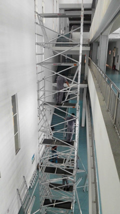 山西省体育中心18米高SPAN400铝合金脚手架
