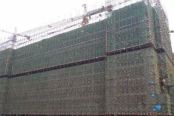 防护架与脚手架的区别是什么？两者冲突吗